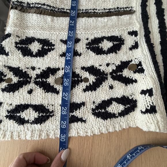 Anthropologie Margot Fringed Poncho Oversized Sweater Size small 2379 - Picture 11 of 12